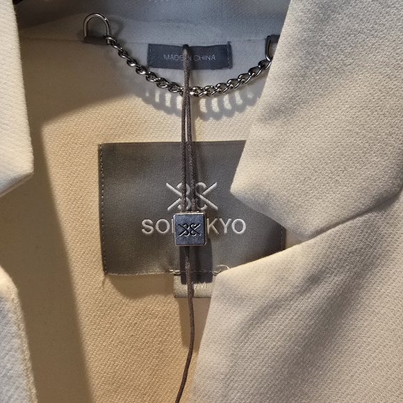 *NEW* Soia & Kyo ✨️Cream Trench Coat - Picture 4 of 9